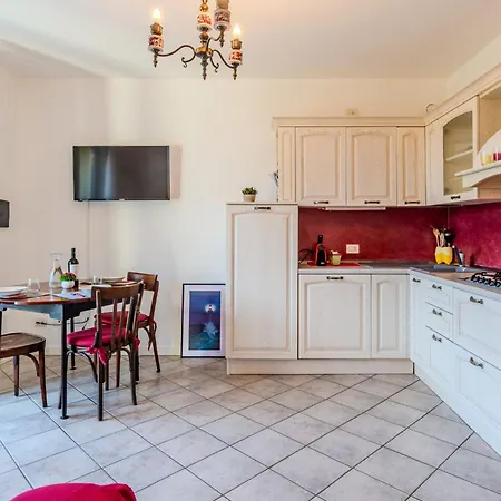 شقة Raul By Interhome Consiglio di Rumo